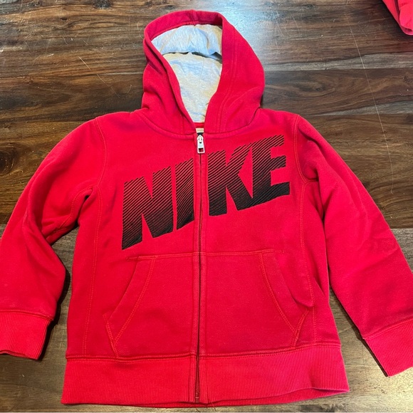 Lot of Boys Nike/Under Armour, Size 5-6 - Picture 8 of 11